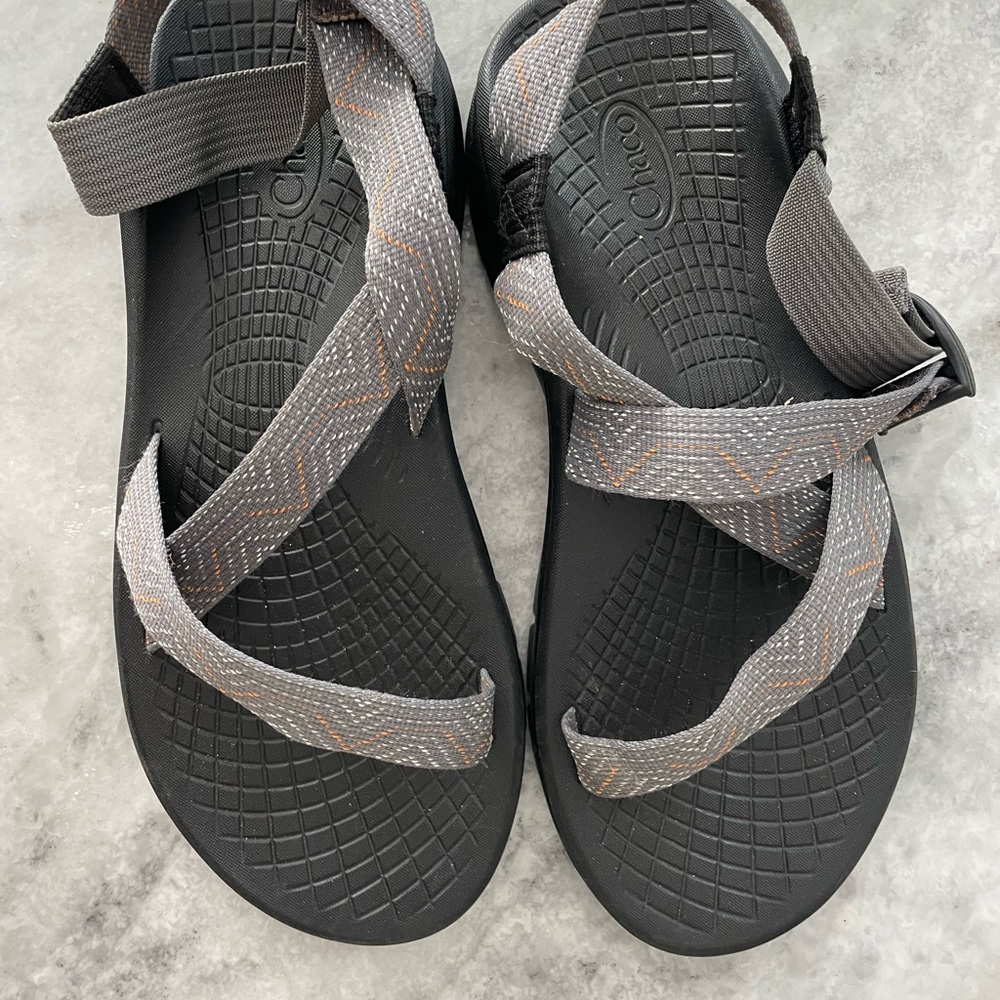 Men’s CHACOS size 10